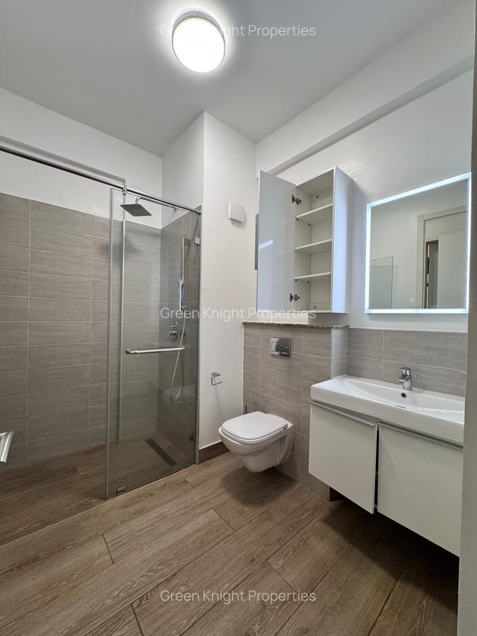 Serviced 2 Bed Apartment with En Suite in Westlands Area - 11
