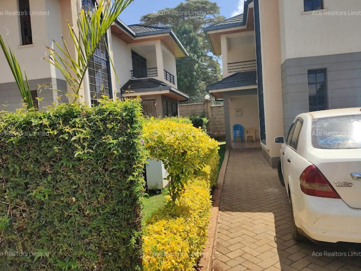 4 Bed Townhouse with En Suite at Near Isk School - 10