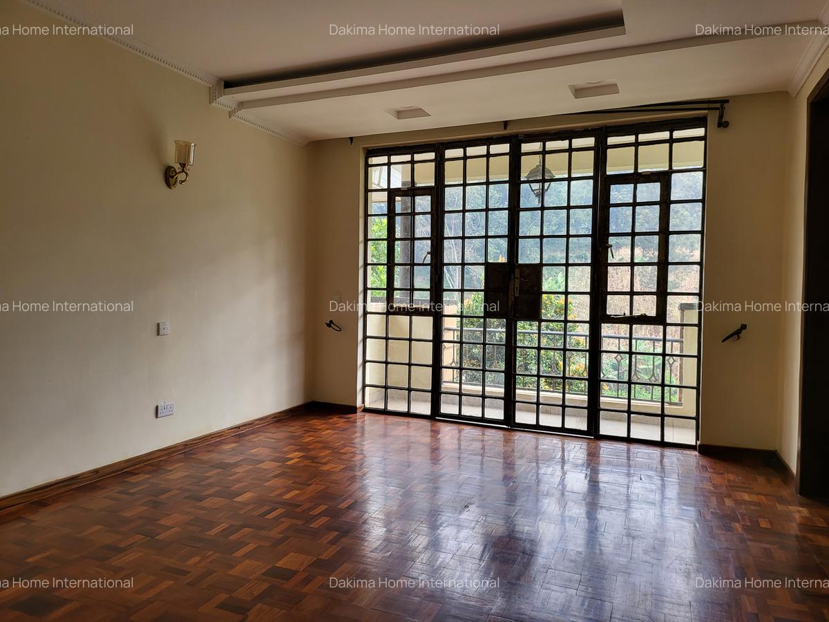 4 Bed Townhouse with En Suite in Kitisuru - 13