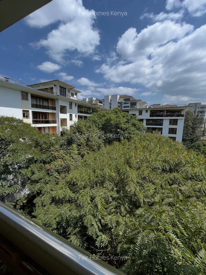 3 Bed Apartment with En Suite at Riverside Drive - 3