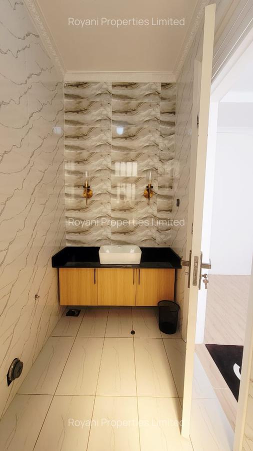 4 Bed House with En Suite in Kiambu Road - 14