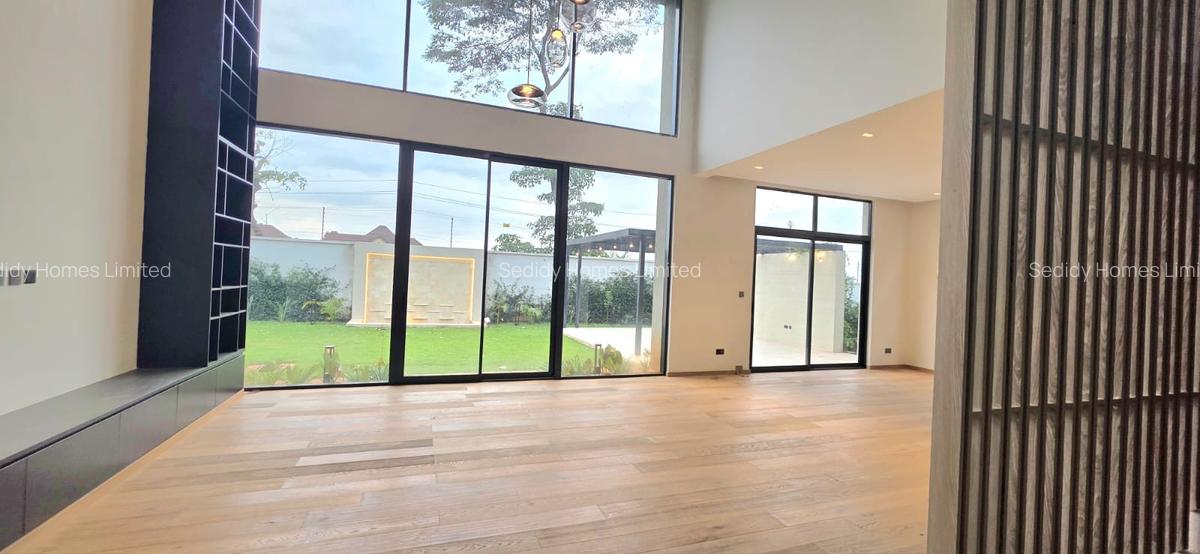 5 Bed Townhouse with En Suite in Runda - 3