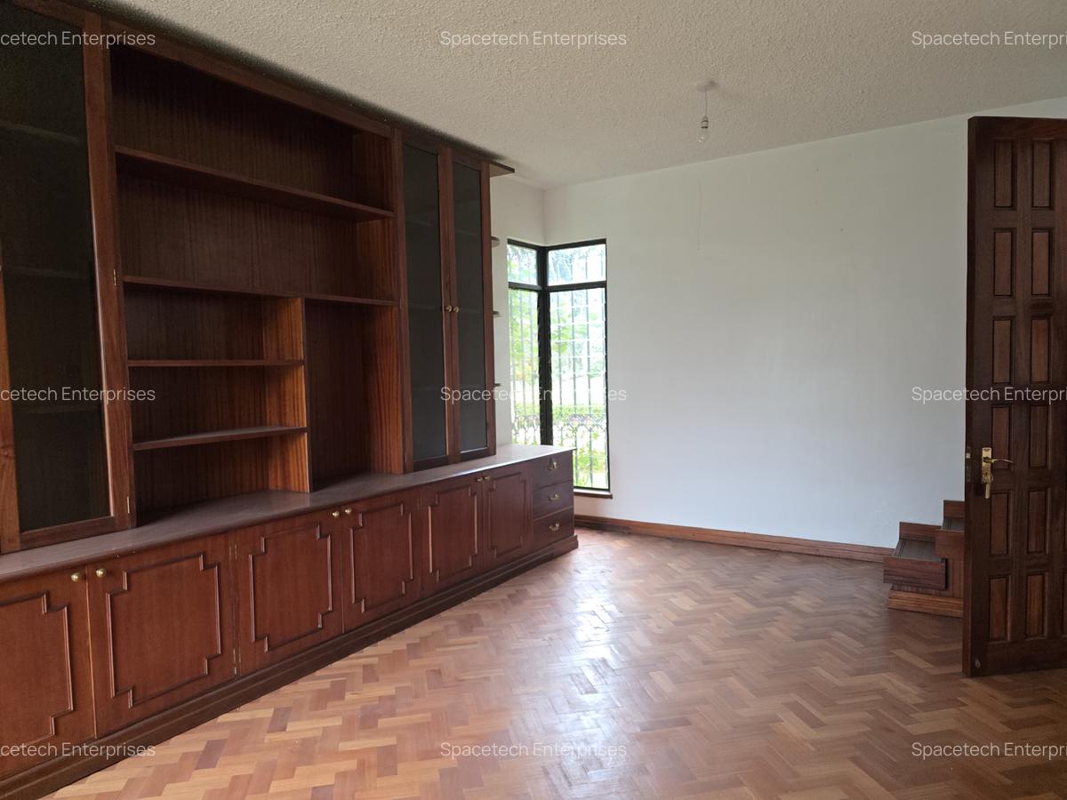 5 Bed House with En Suite in Muthaiga - 10