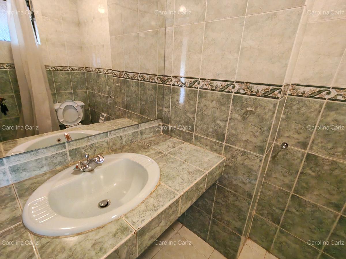 3 Bed Apartment with En Suite at Brookside Drive - 7