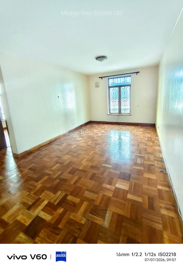 5 Bed Villa with En Suite in Lavington - 9