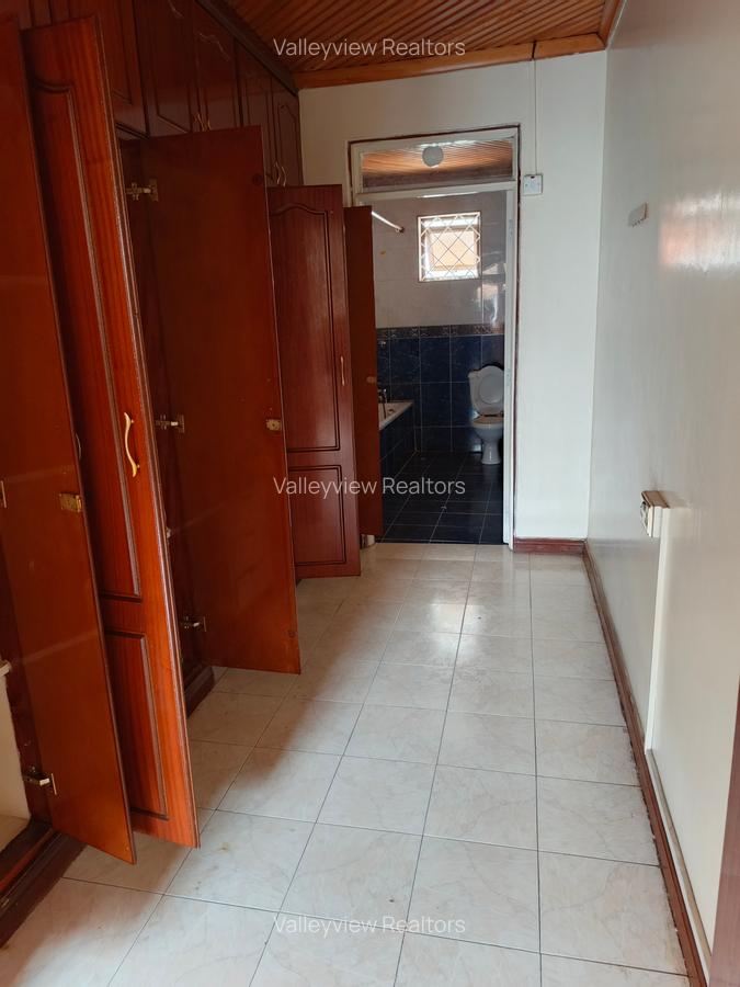 4 Bed Townhouse with En Suite at Kileleshwa - 17