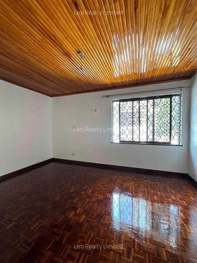 5 Bed Townhouse with En Suite in Kilimani - 5
