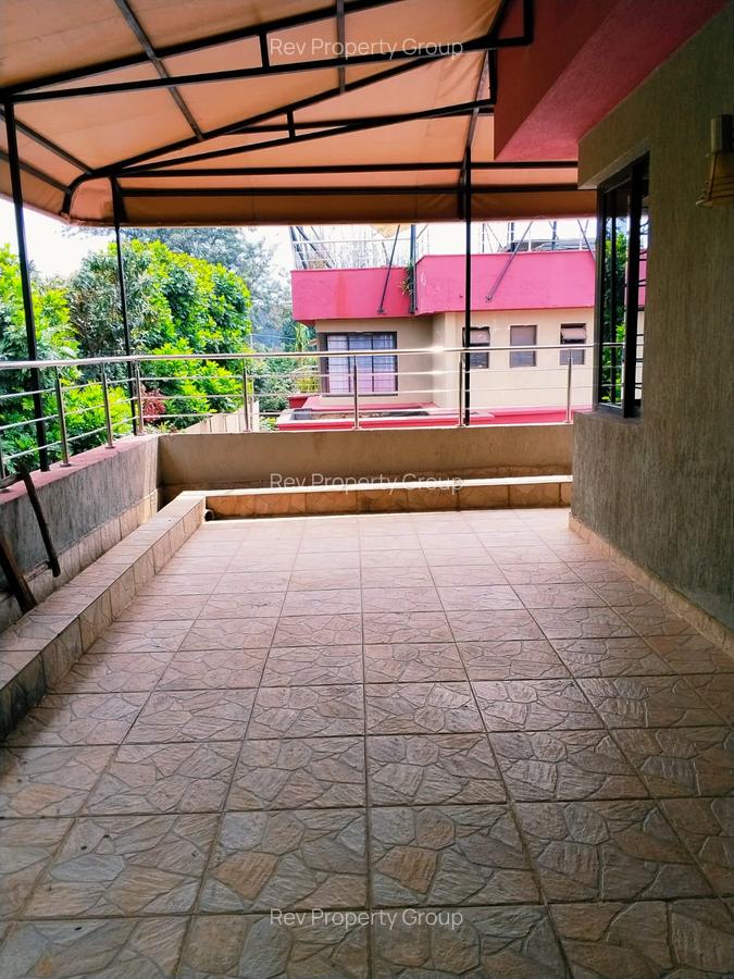 5 Bed Villa with En Suite in Lavington - 20