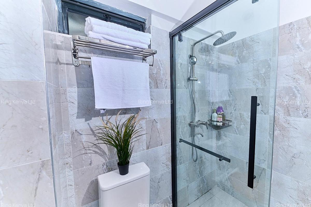 1 Bed Apartment with Swimming Pool in Valley Arcade - 5