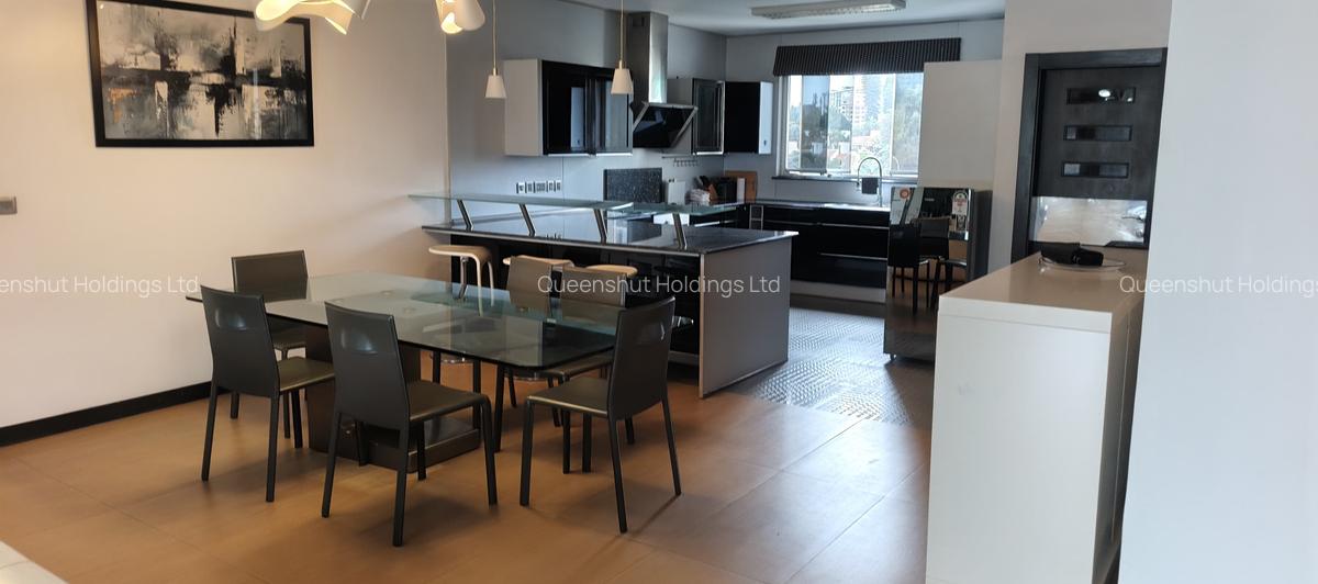 Furnished 4 Bed Apartment with En Suite in Riverside - 12