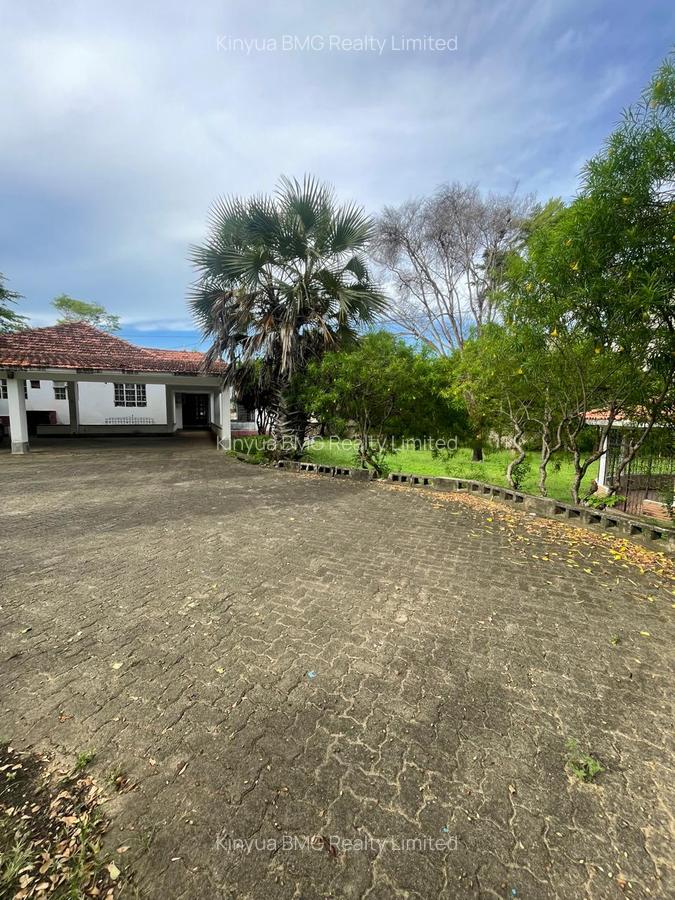 3.4 ac Land in Nyali Area - 2