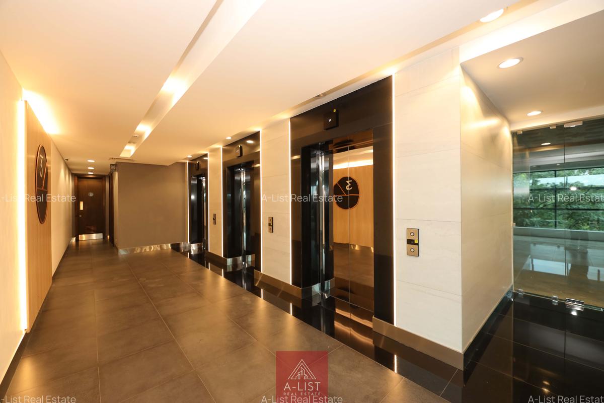 4,000 ft² Commercial Property with Service Charge Included at James Gichuru - 4