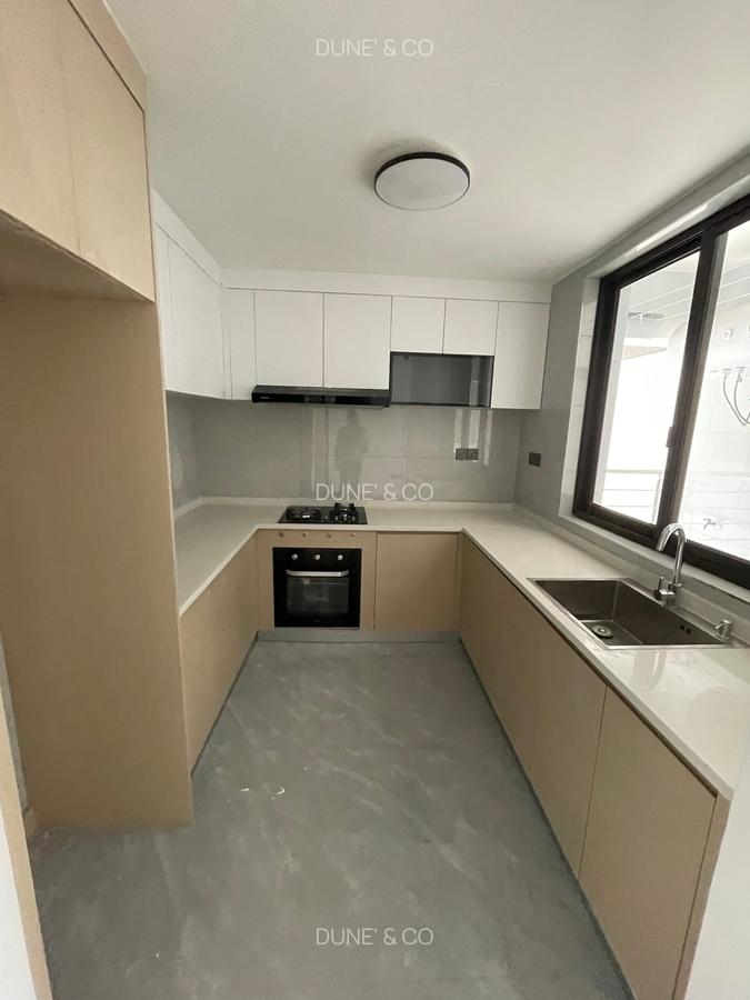 2 Bed Apartment with En Suite in Riverside - 4