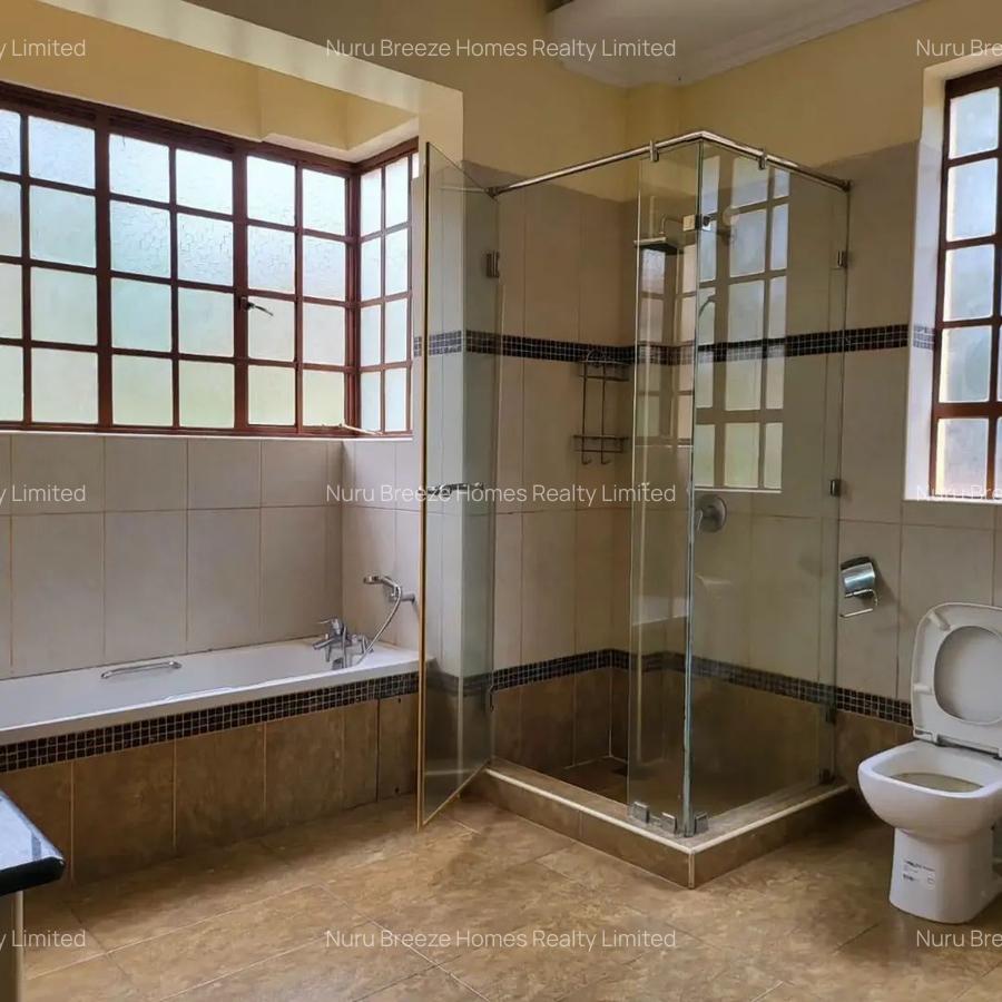 4 Bed Townhouse with En Suite in Karen - 10