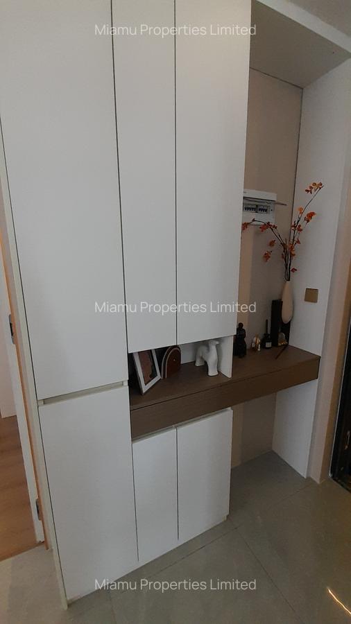 Serviced 1 Bed Apartment with En Suite at Westlands Road - 4