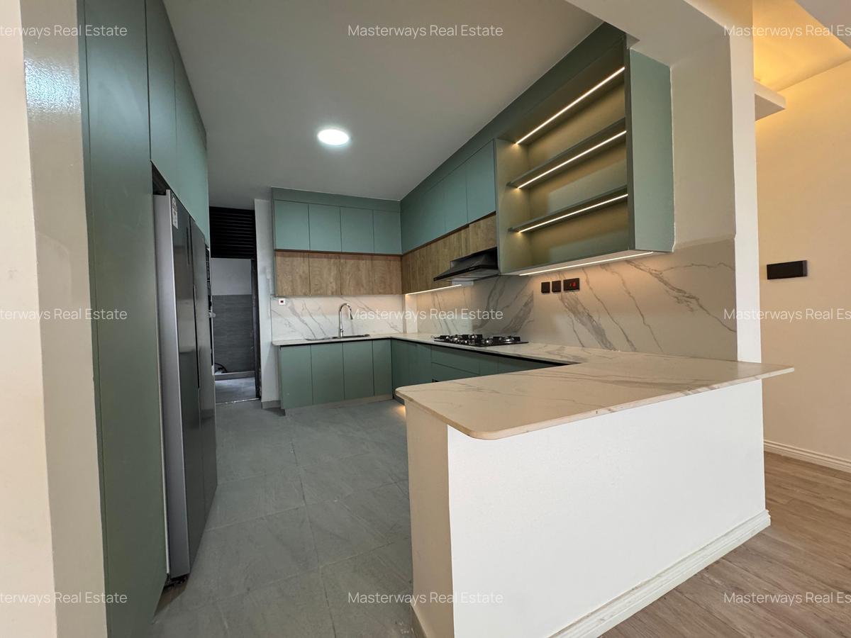 3 Bed Apartment with En Suite in Parklands - 2