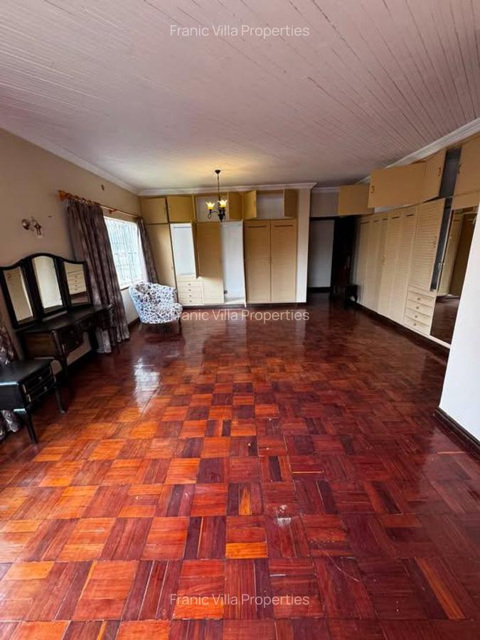 3 Bed House with En Suite at Runda - 14