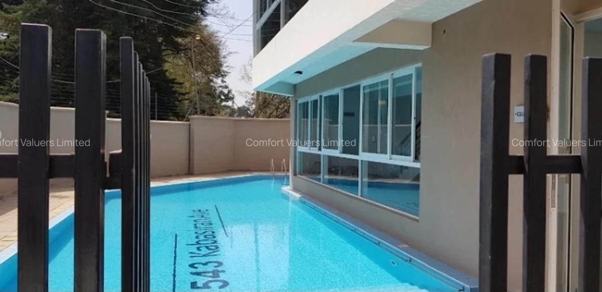 4 Bed Townhouse with En Suite at Lavington - 1