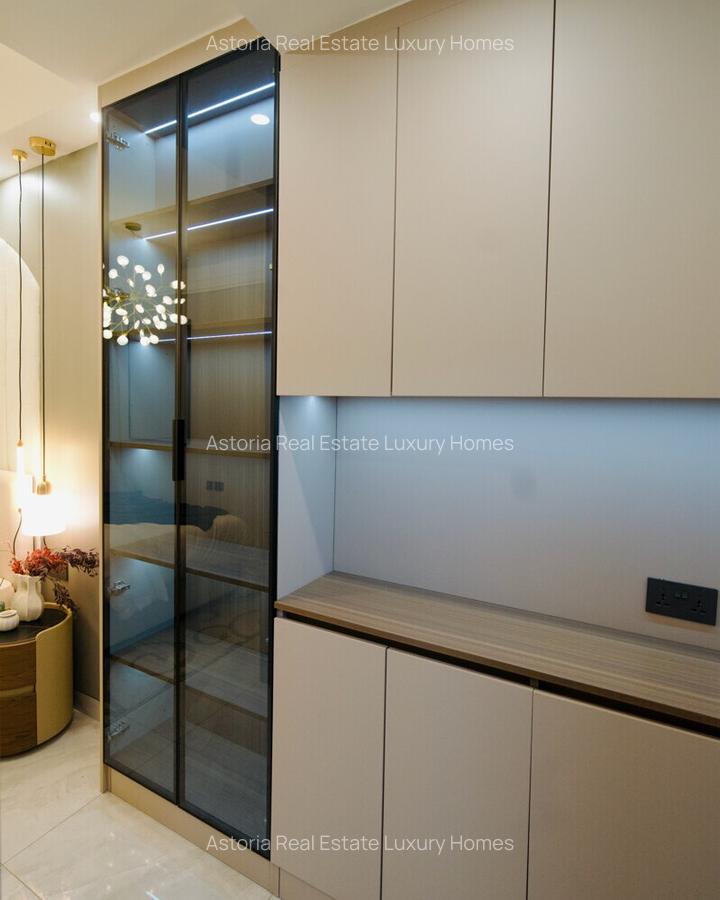 3 Bed Apartment with En Suite at 2026-108 - 9
