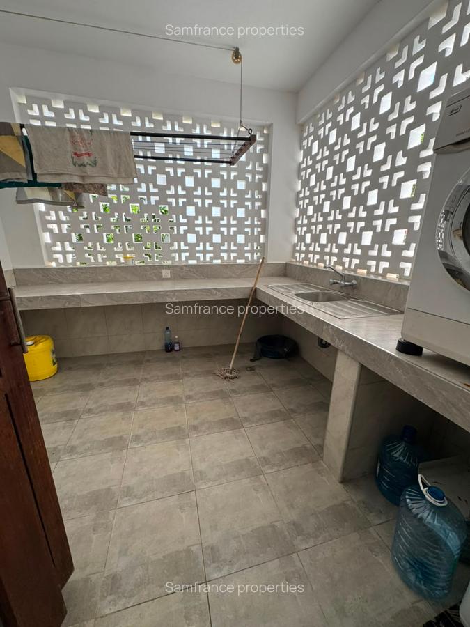 Serviced 3 Bed Apartment with En Suite at Cement Road - 9
