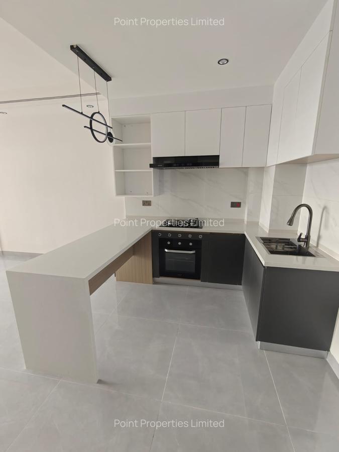 1 Bed Apartment with Swimming Pool in Kilimani - 4