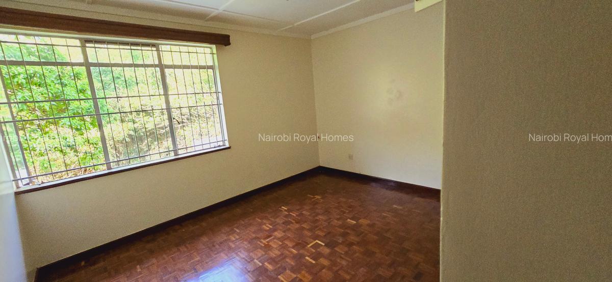 4 Bed Townhouse with En Suite at Laikipia Road - 16