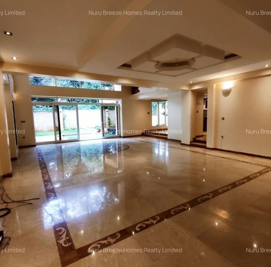 5 Bed Townhouse with En Suite in Lavington - 15