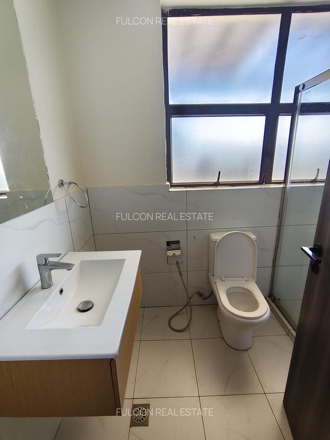 5 Bed Apartment with En Suite in Kileleshwa - 10