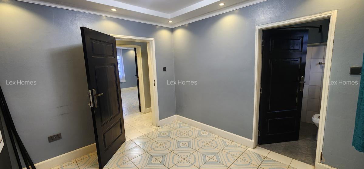 3 Bed House with En Suite at Rimpa - 16