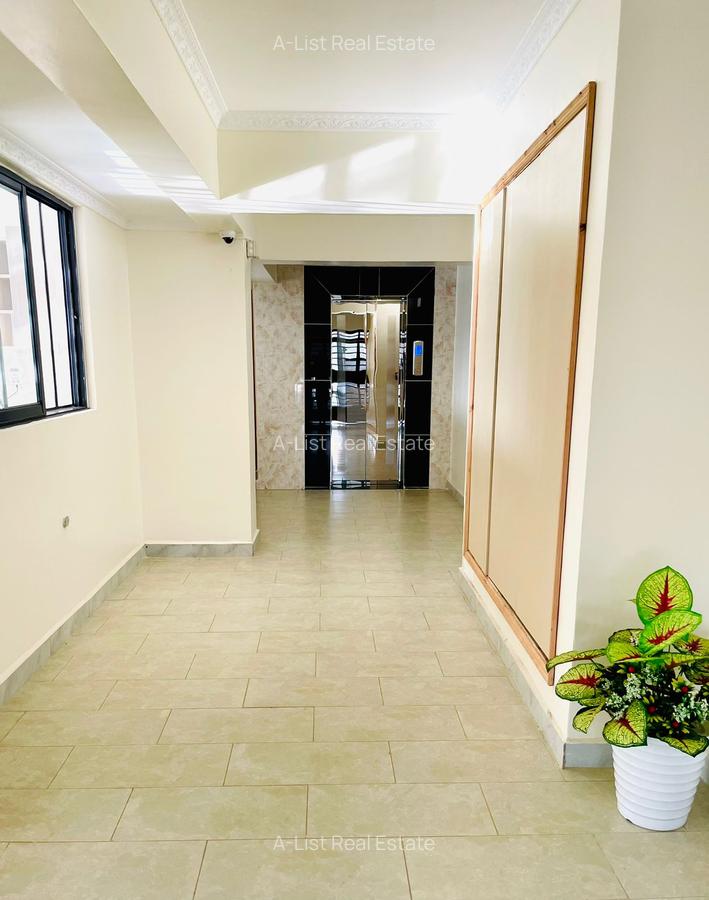 2 Bed Apartment with En Suite at School Lane - 2