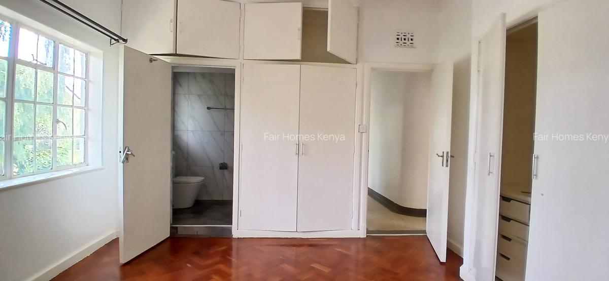 3 Bed House with En Suite at Lavington Green - 12