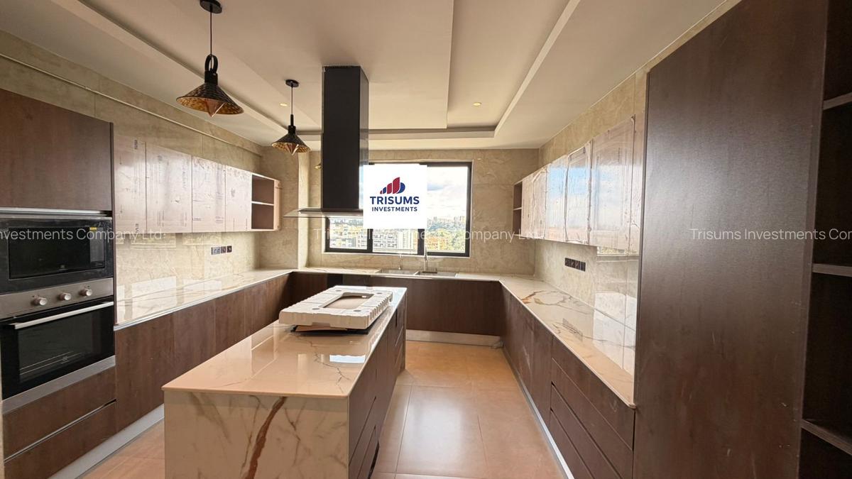 3 Bed Apartment with En Suite in Riverside - 7