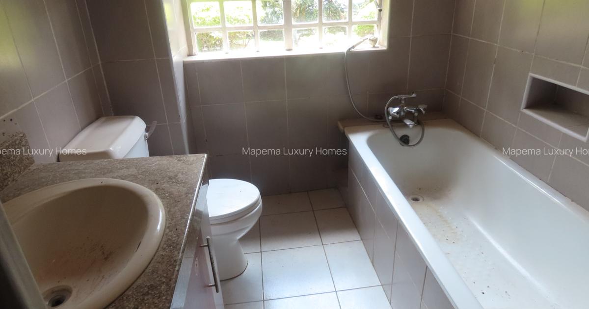 4 Bed House with En Suite at Silanga Road - 10