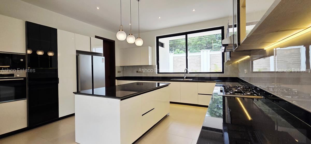 6 Bed Villa with En Suite at Peponi Road - 5