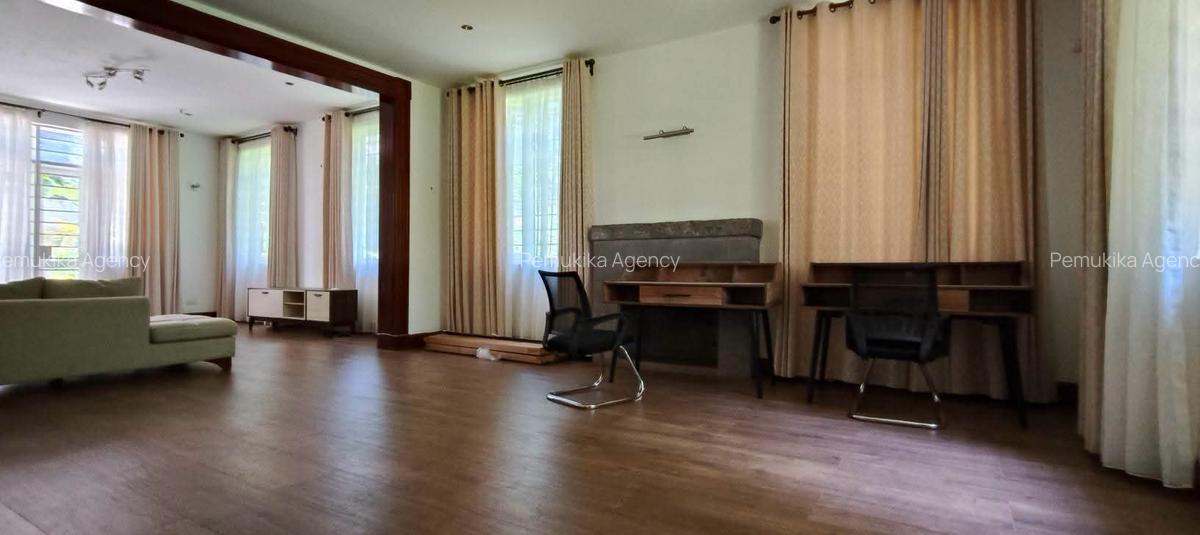 5 Bed Townhouse with En Suite in Rosslyn - 15