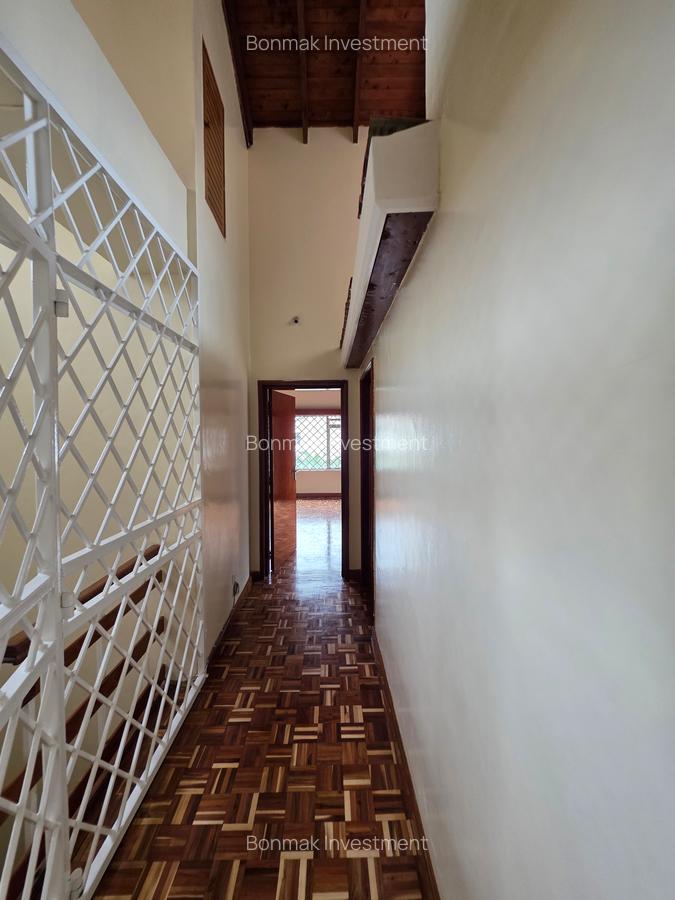 4 Bed Townhouse with En Suite at Lavington Green - 14