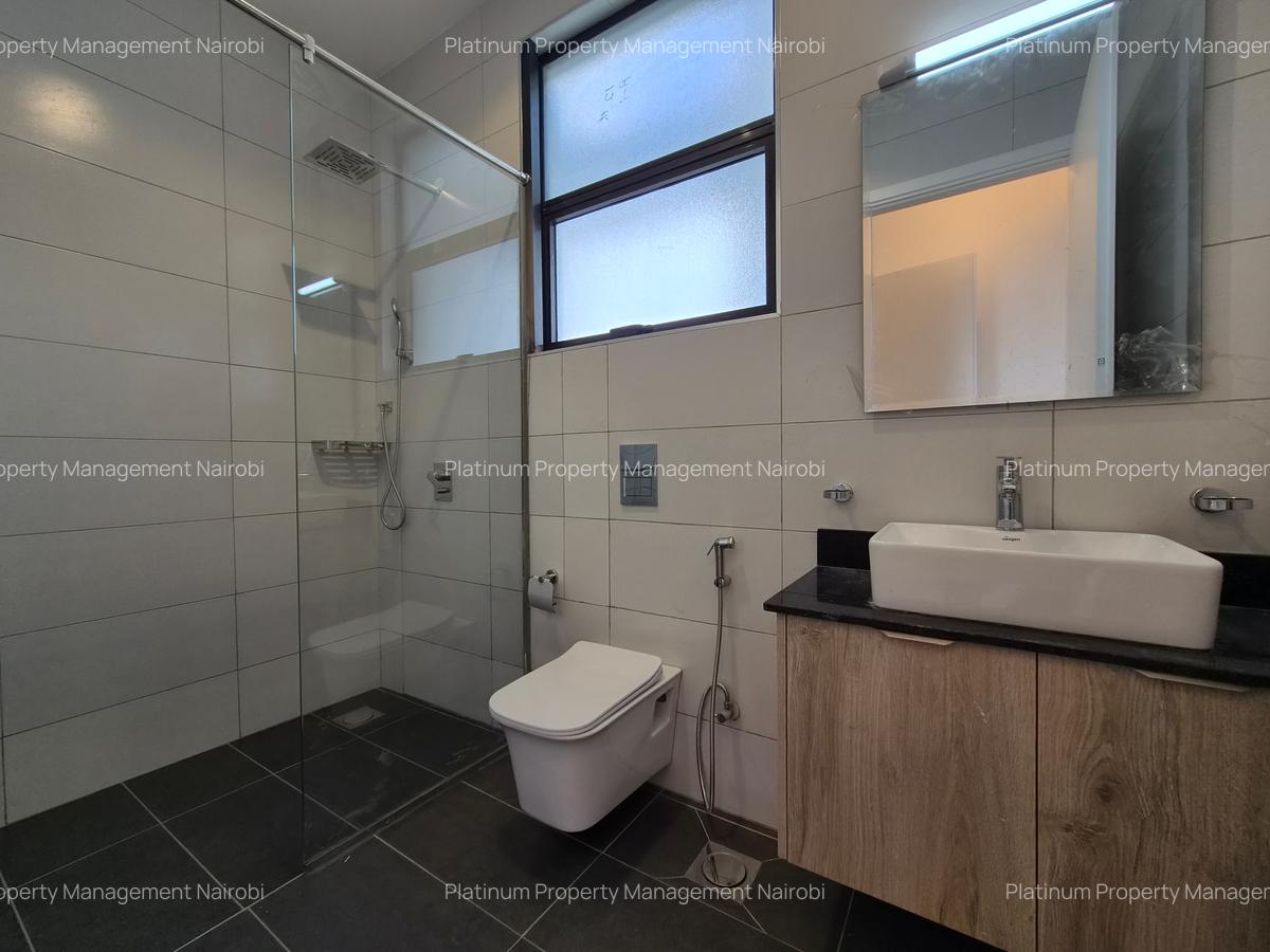 Furnished 4 Bed Apartment with En Suite at Second Parklands - 19