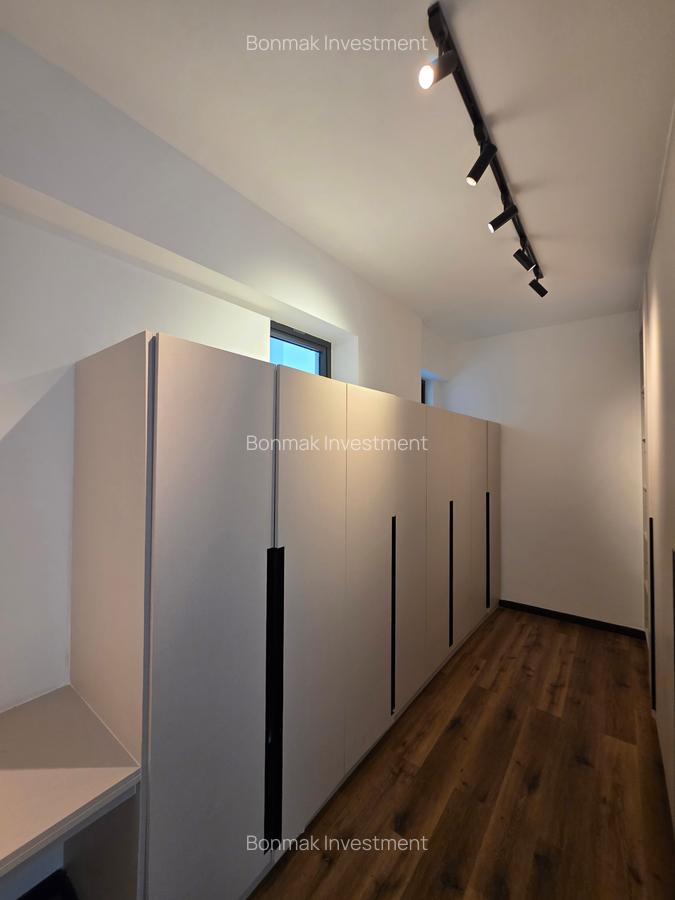 3 Bed Apartment with En Suite at Off Peponi Road - 16