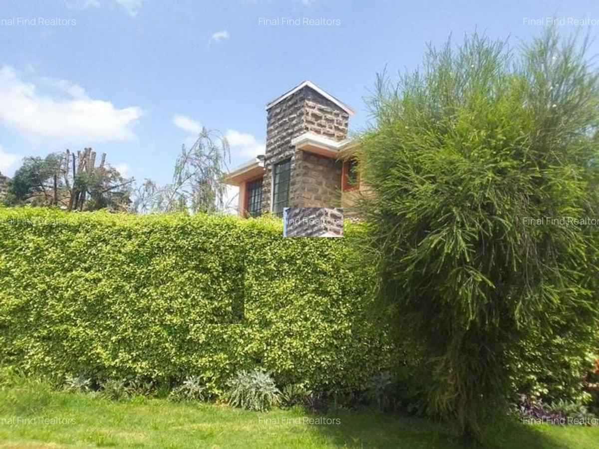 4 Bed Townhouse with En Suite in Ridgeways - 4
