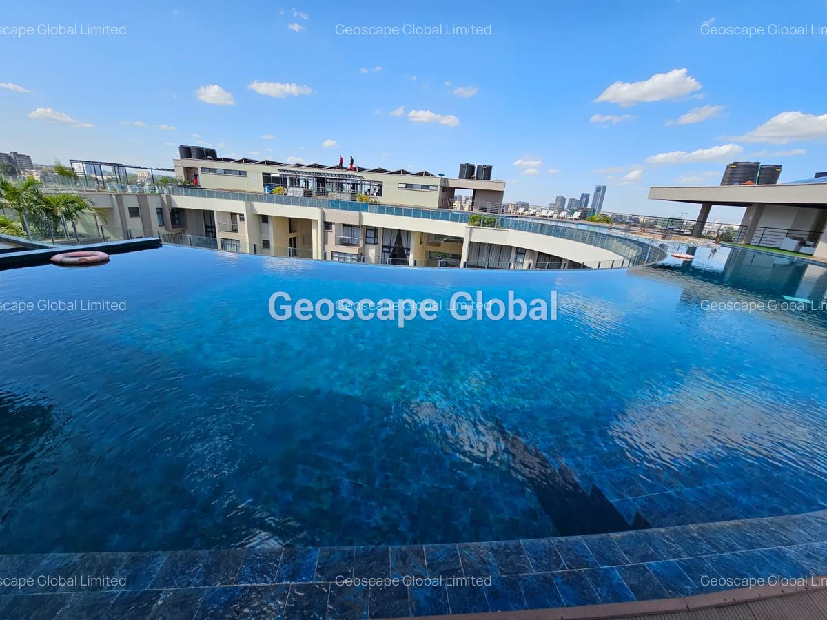 4 Bed Apartment with En Suite in Riverside - 2