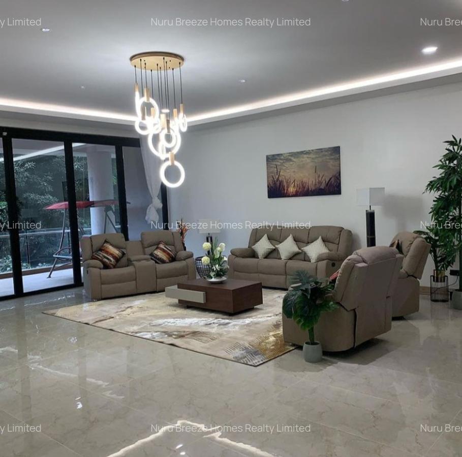 4 Bed Apartment with En Suite in Spring Valley - 1