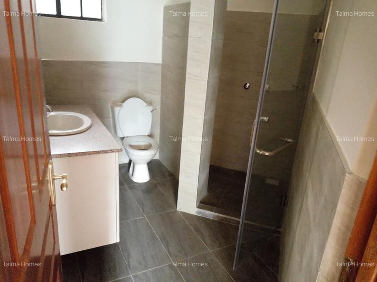 5 Bed Apartment with En Suite at Rhapta Road - 8