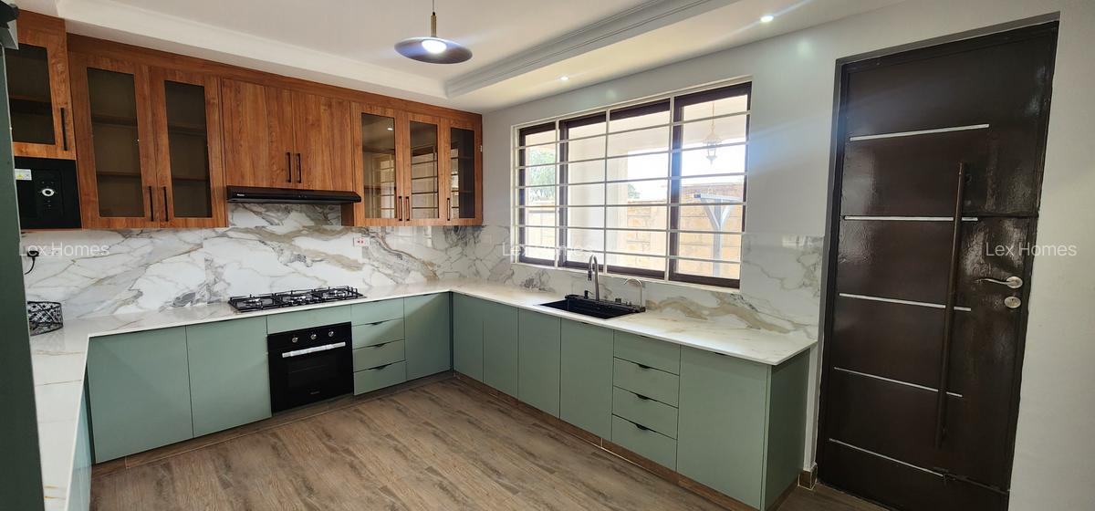 4 Bed House with En Suite at Rimpa - 6