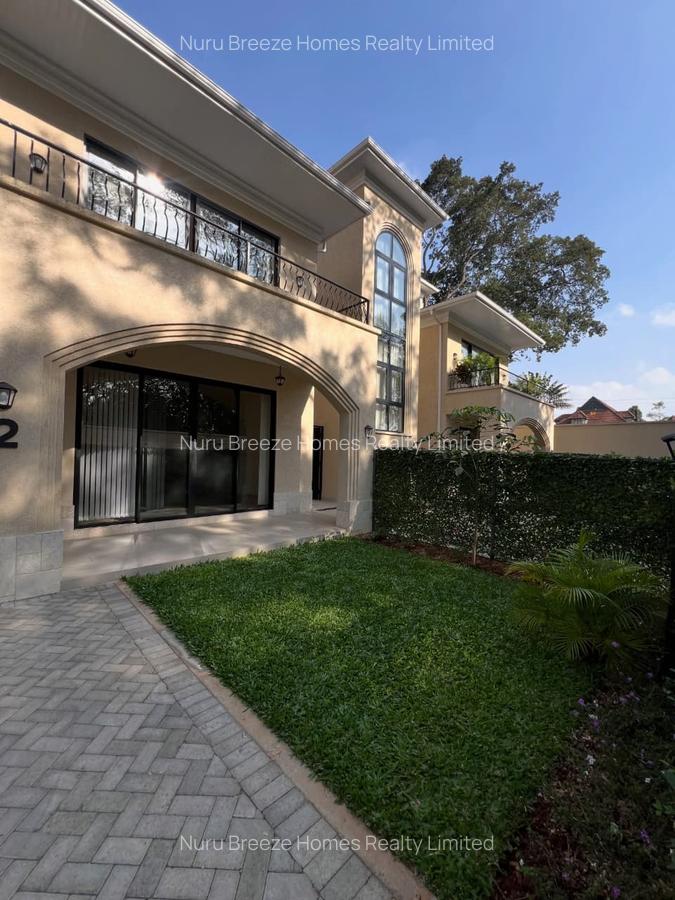 5 Bed Townhouse with En Suite in Lavington - 9