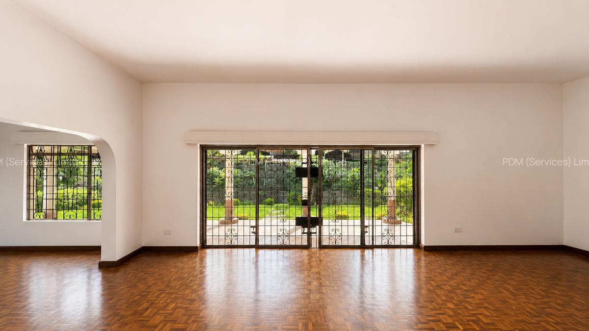 Commercial Property with Parking in Gigiri - 5