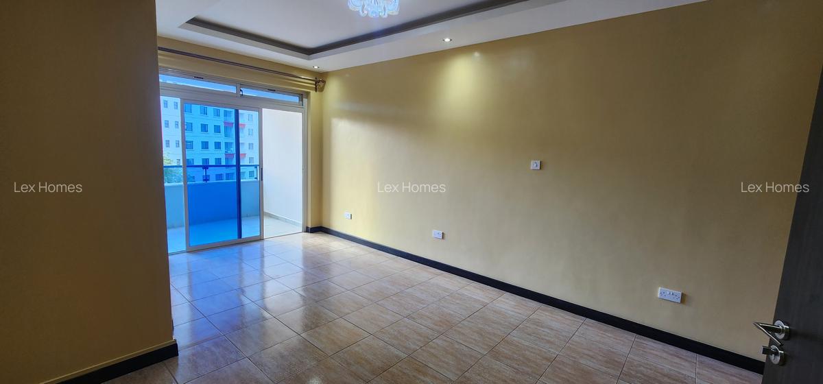 2 Bed Apartment with En Suite at Mandela Road - 9