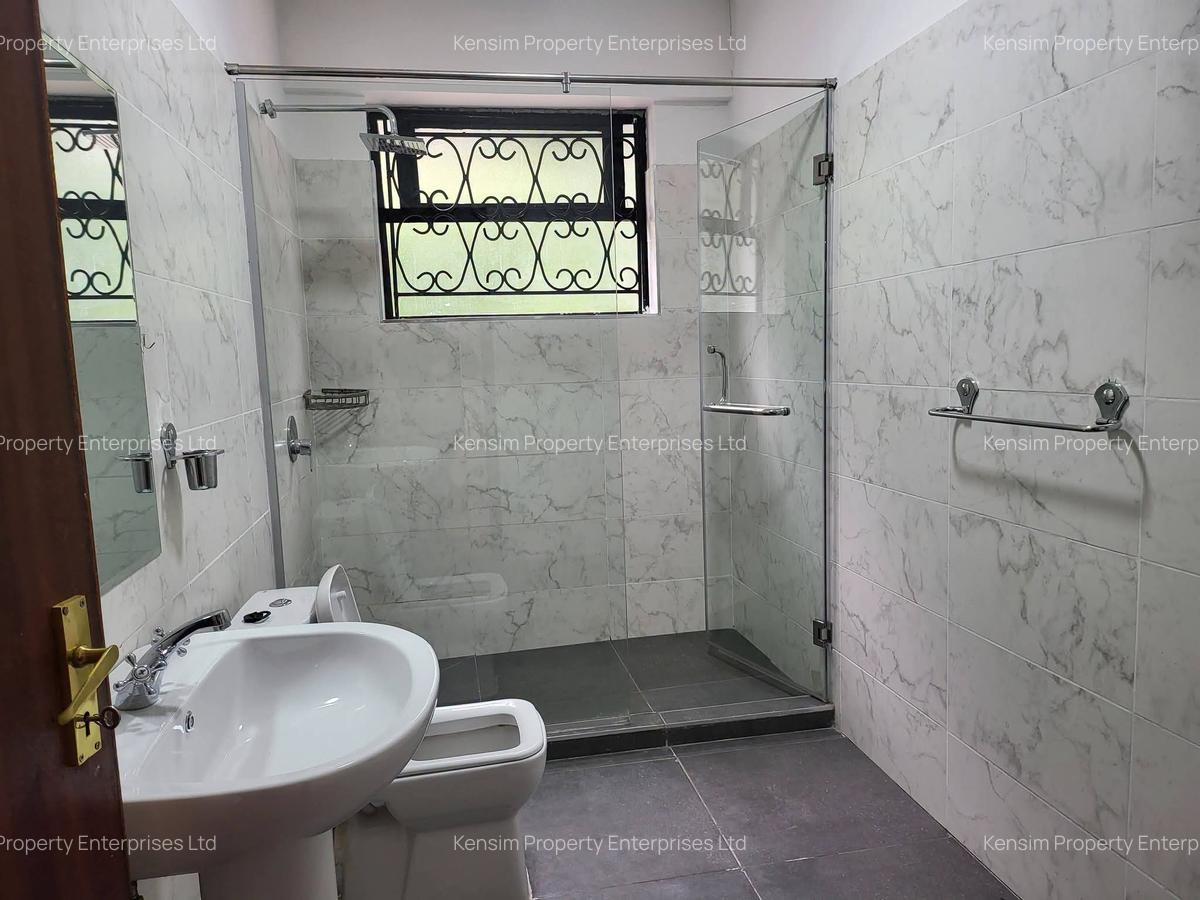 5 Bed Townhouse with En Suite in Nyari - 9