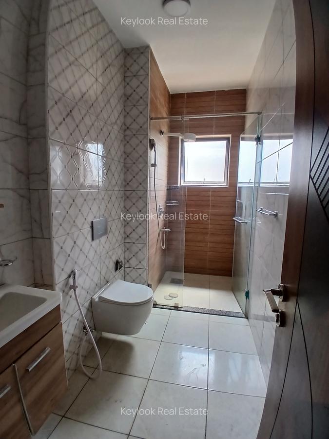 2 Bed Apartment with En Suite at Mbaazi Avenue - 13