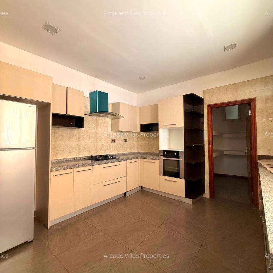 Serviced 3 Bed Apartment with En Suite in Lavington - 7