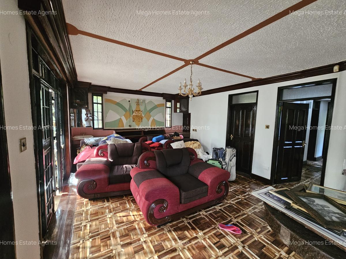 4 Bed House with En Suite in Runda - 9